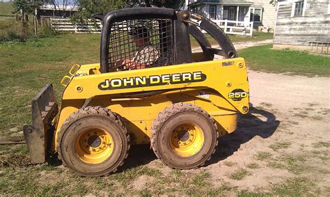 2000 john deere 250 skid steer|john deere 250 specifications.